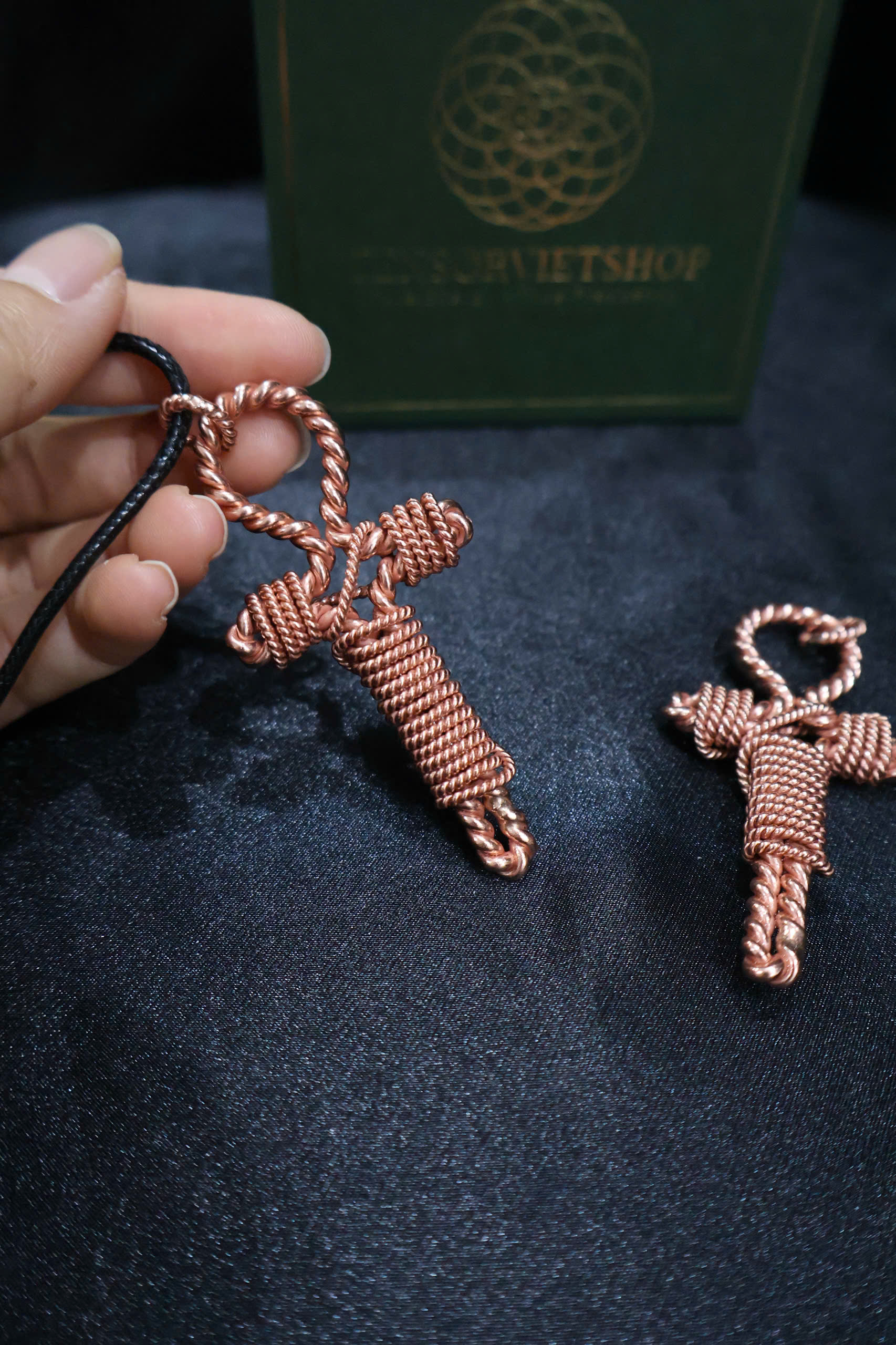 Copper Twisted Ankh Pendant - Energy Healing and Protection - 432Mhz - Tensor Ring